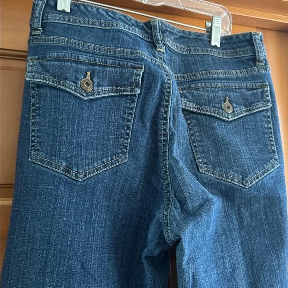 NWOT Bootcut Gloria Vanderbilt Classic Blue Denim Jeans with button pocket - Picture 7 of 9